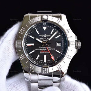 Breitling Avenger II GMT 43 mm